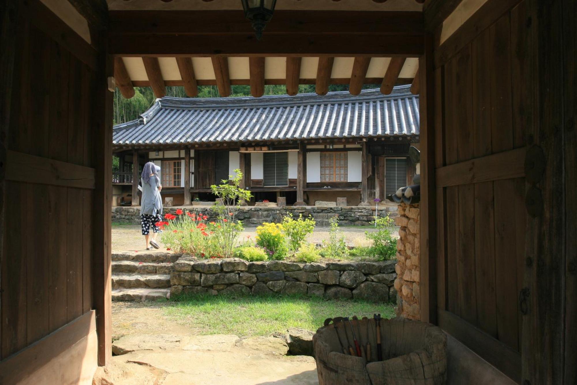 Jinrae Lee'S Traditional House Boseong Exterior foto