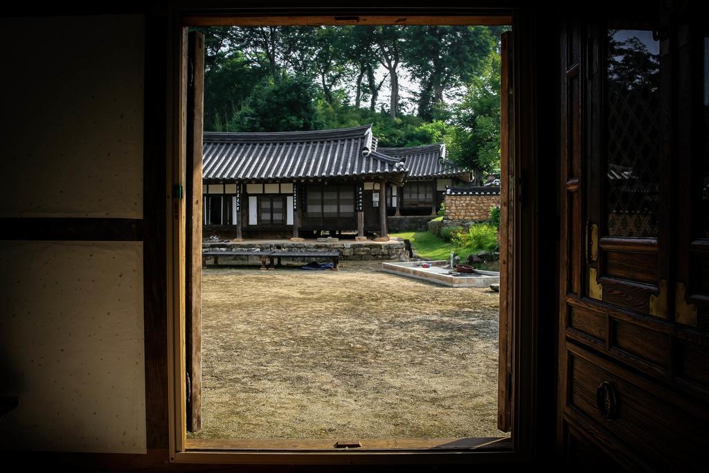 Jinrae Lee'S Traditional House Boseong Exterior foto